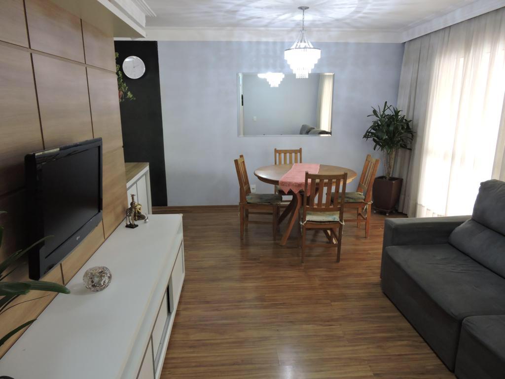 Apartamento à Venda – Avalon 1