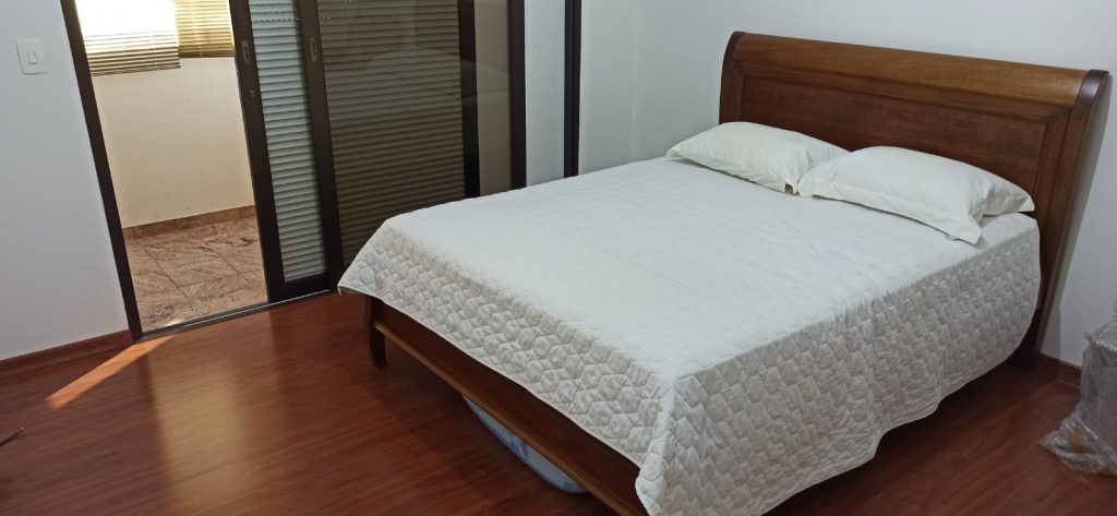 Apartamento à Venda – 4 Dormitórios – Vila Itapura Apartamento à Venda – 4 Dormitórios – Vila Itapura