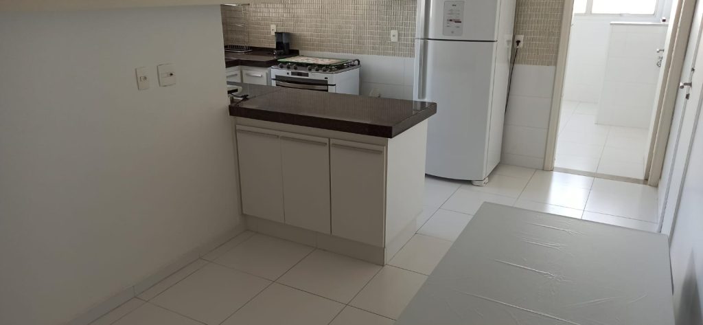 Apartamento à Venda – 4 Dormitórios – Vila Itapura Apartamento à Venda – 4 Dormitórios – Vila Itapura