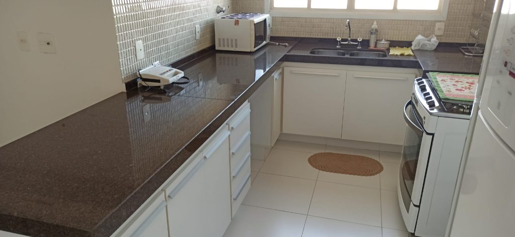 Apartamento à Venda – 4 Dormitórios – Vila Itapura Apartamento à Venda – 4 Dormitórios – Vila Itapura