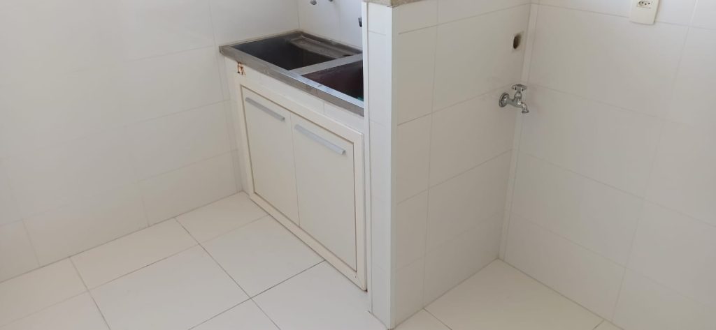 Apartamento à Venda – 4 Dormitórios – Vila Itapura Apartamento à Venda – 4 Dormitórios – Vila Itapura
