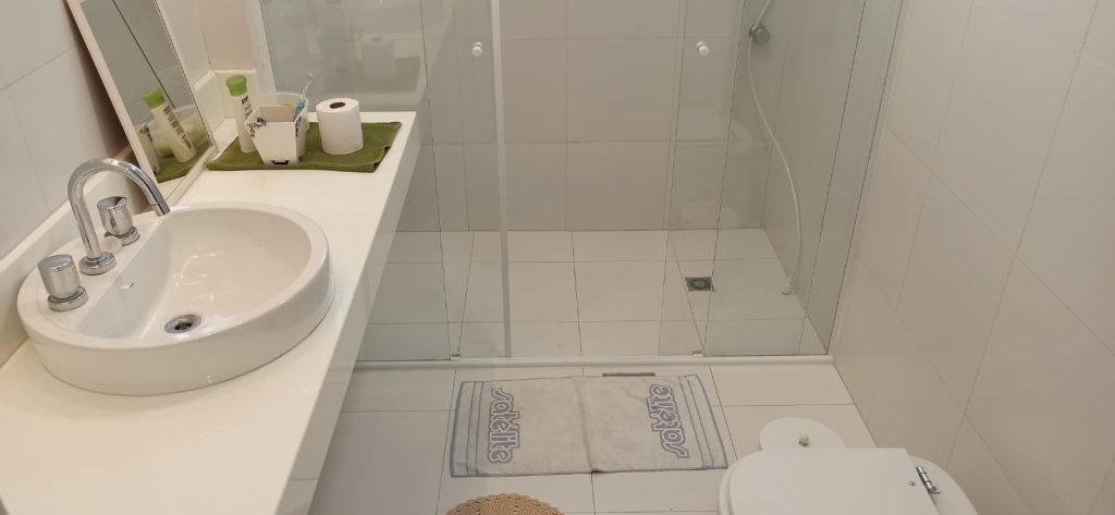 Apartamento à Venda – 4 Dormitórios – Vila Itapura Apartamento à Venda – 4 Dormitórios – Vila Itapura