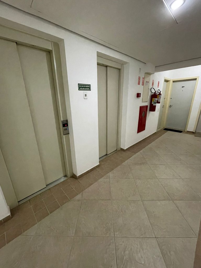 Apartamento à Venda – 2 Dormitórios – Chácara Primavera Apartamento à Venda – 2 Dormitórios – Chácara Primavera