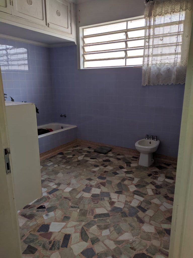Casa à Venda – 3 Dormitórios – Jardim Guanabara