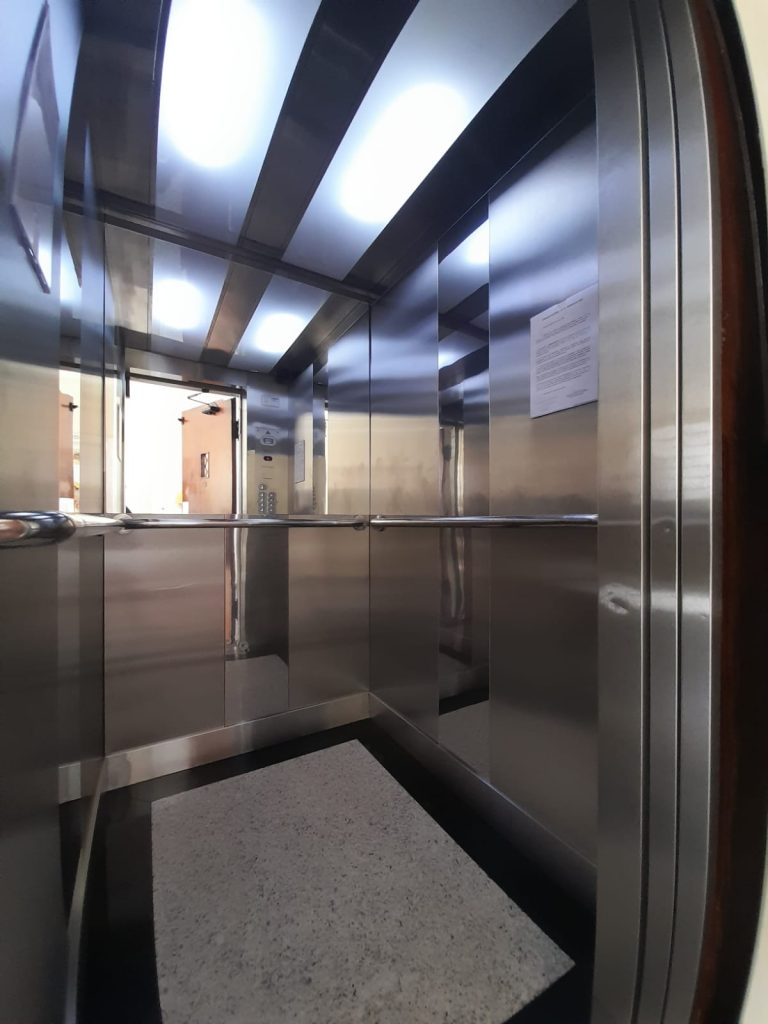 Apartamento à Venda – 3 Dormitórios – Centro Apartamento à Venda – 3 Dormitórios – Centro